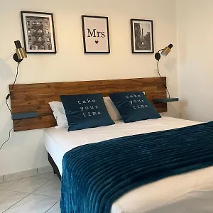 Le Rialto **** : Cozy T2 Avec Parking / V-rent Appartement
